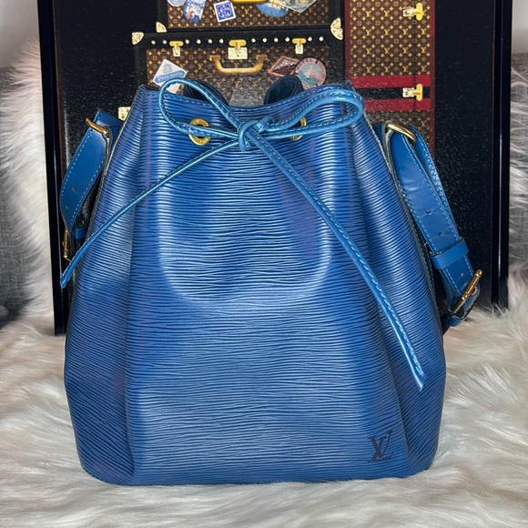 Louis Vuitton Handbags - LOUIS VUITTON | Epi Noe Bucket Bag in Blue